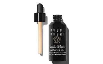 怎樣辨別芭比布朗蟲草粉底液的真假？